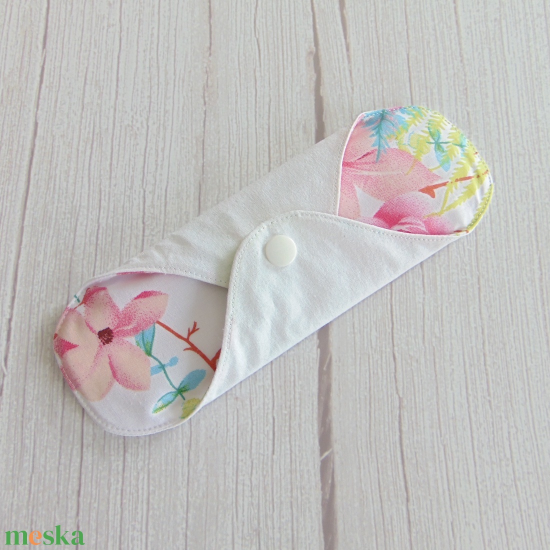 20 cm-es mosható betét / rózsaszín virág és kolibri - szépségápolás - intim higiénia - intimbetét - Meska.hu 20 cm-es mosható betét / rózsaszín virág és kolibri - szépségápolás - intim higiénia - intimbetét - Meska.hu