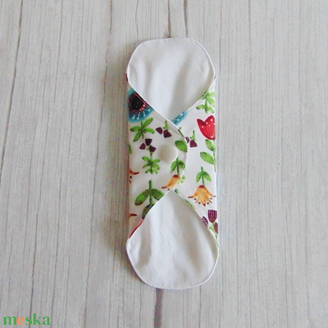20 cm-es mosható betét vékony / színes virág mintás - szépségápolás - intim higiénia - intimbetét - Meska.hu 20 cm-es mosható betét vékony / színes virág mintás - szépségápolás - intim higiénia - intimbetét - Meska.hu
