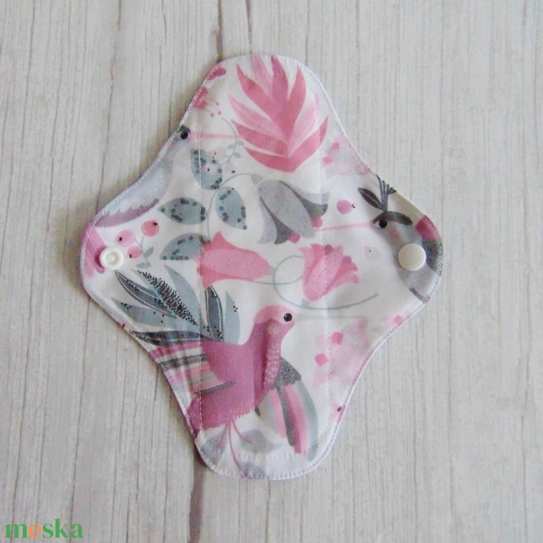 20 cm-es mosható betét vékony / szürke, rózsaszín kolibri mintás - szépségápolás - intim higiénia - intimbetét - Meska.hu 20 cm-es mosható betét vékony / szürke, rózsaszín kolibri mintás - szépségápolás - intim higiénia - intimbetét - Meska.hu