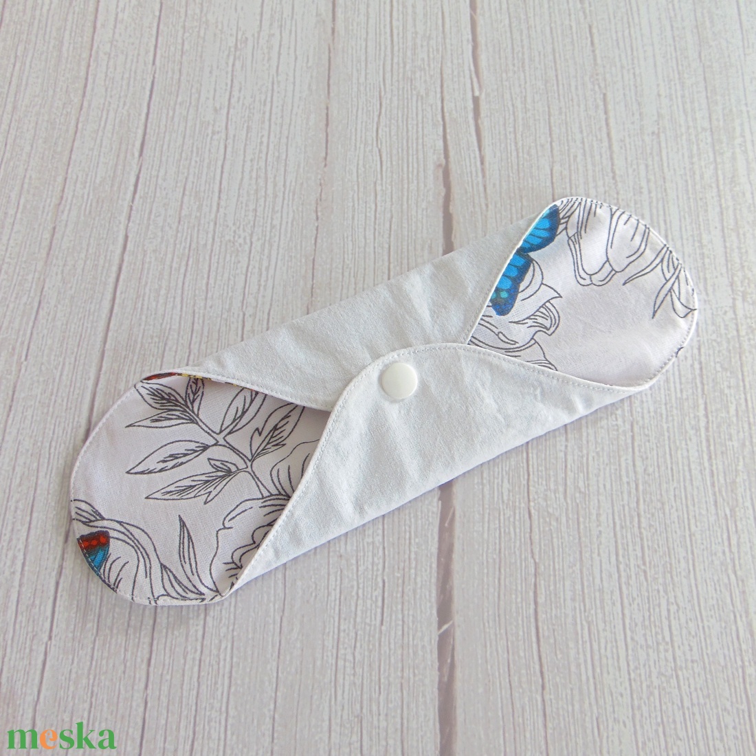 24 cm-es mosható női betét / rajzolt virágok és lepkék / pamut - szépségápolás - intim higiénia - intimbetét - Meska.hu 24 cm-es mosható női betét / rajzolt virágok és lepkék / pamut - szépségápolás - intim higiénia - intimbetét - Meska.hu