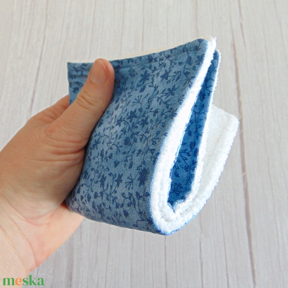 Mosogató vagy törlőkendő  / kék inda mintás - otthon & életmód - konyhafelszerelés, tálalás - konyhai textil - konyharuha & törlőkendő - Meska.hu Mosogató vagy törlőkendő  / kék inda mintás - otthon & életmód - konyhafelszerelés, tálalás - konyhai textil - konyharuha & törlőkendő - Meska.hu