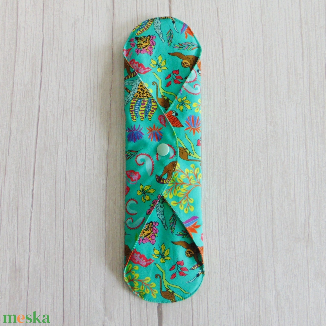29 cm-es mosható betét / dzsungel mintás - menta - szépségápolás - intim higiénia - intimbetét - Meska.hu 29 cm-es mosható betét / dzsungel mintás - menta - szépségápolás - intim higiénia - intimbetét - Meska.hu