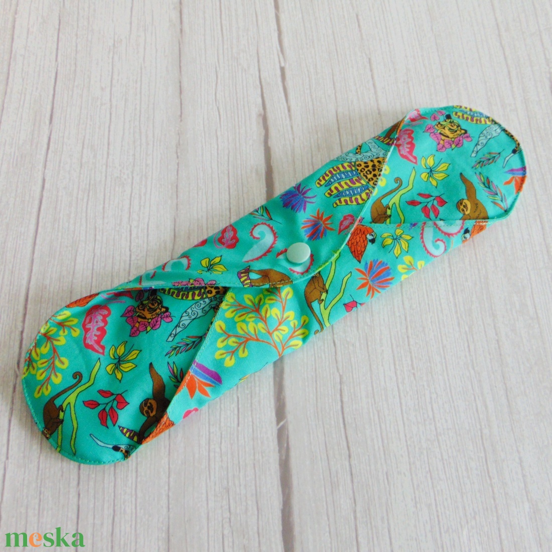 29 cm-es mosható betét / dzsungel mintás - menta - szépségápolás - intim higiénia - intimbetét - Meska.hu 29 cm-es mosható betét / dzsungel mintás - menta - szépségápolás - intim higiénia - intimbetét - Meska.hu