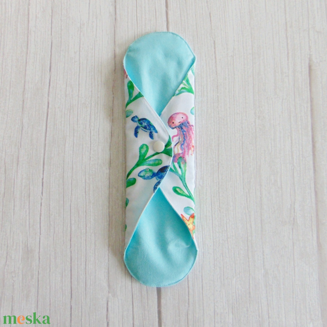 29 cm-es mosható betét / akvárium mintás - szépségápolás - intim higiénia - intimbetét - Meska.hu 29 cm-es mosható betét / akvárium mintás - szépségápolás - intim higiénia - intimbetét - Meska.hu