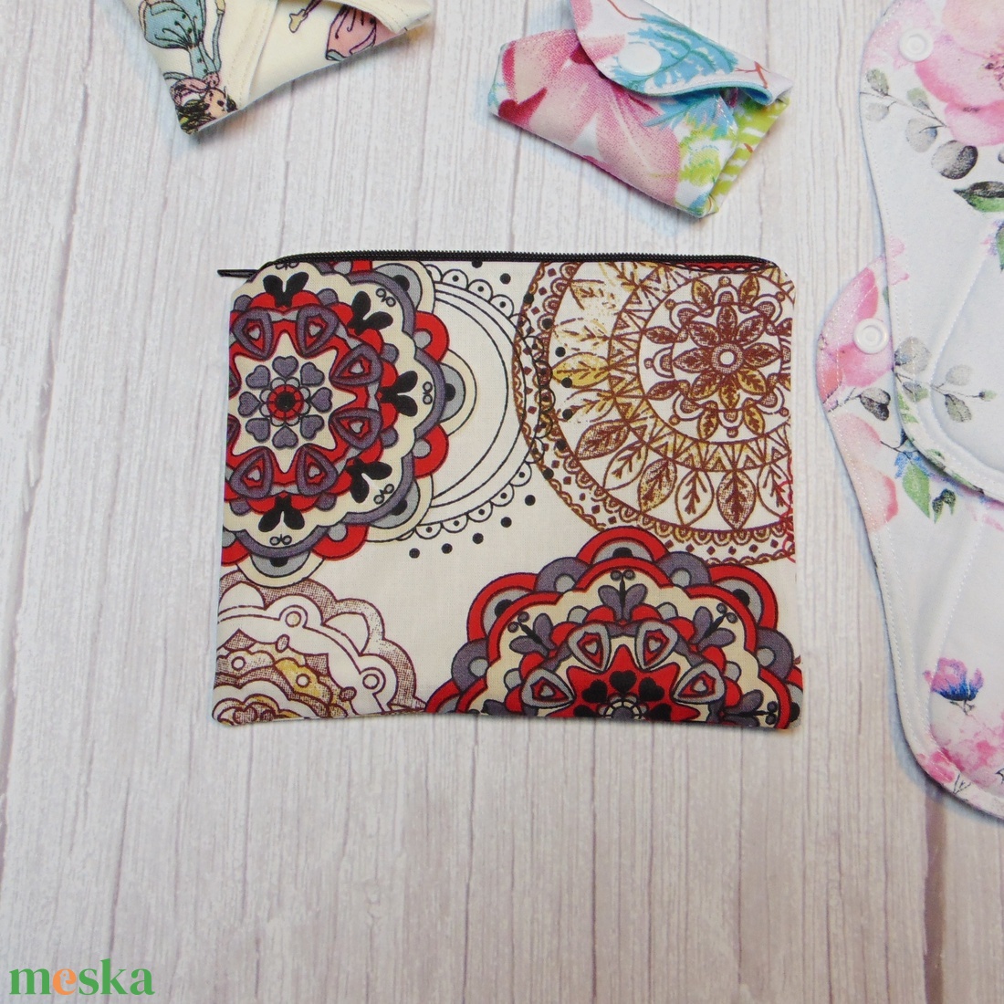 Betét tartó tasak - kicsi / piros mandala mintás - szépségápolás - intim higiénia - egészségügyi tartó - Meska.hu Betét tartó tasak - kicsi / piros mandala mintás - szépségápolás - intim higiénia - egészségügyi tartó - Meska.hu