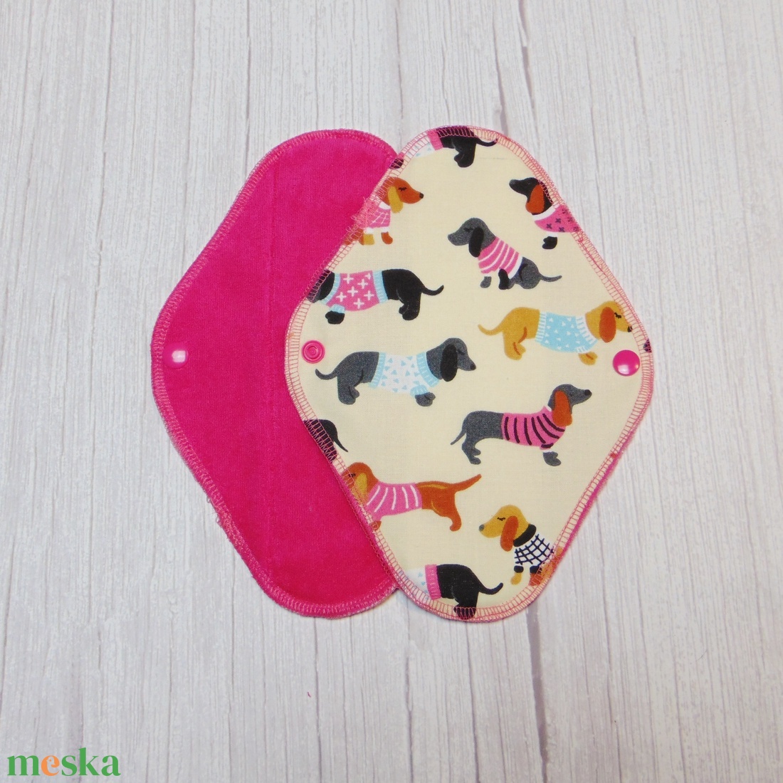 23 cm-es mosható betét / Pink frottír - tacskó mintás - szépségápolás - intim higiénia - intimbetét - Meska.hu 23 cm-es mosható betét / Pink frottír - tacskó mintás - szépségápolás - intim higiénia - intimbetét - Meska.hu