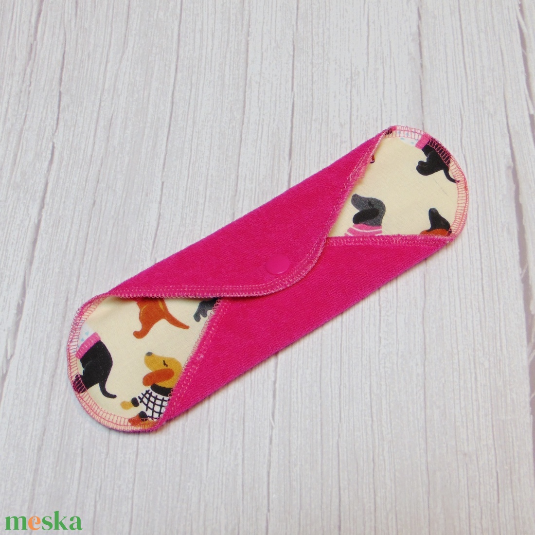 23 cm-es mosható betét / Pink frottír - tacskó mintás - szépségápolás - intim higiénia - intimbetét - Meska.hu 23 cm-es mosható betét / Pink frottír - tacskó mintás - szépségápolás - intim higiénia - intimbetét - Meska.hu