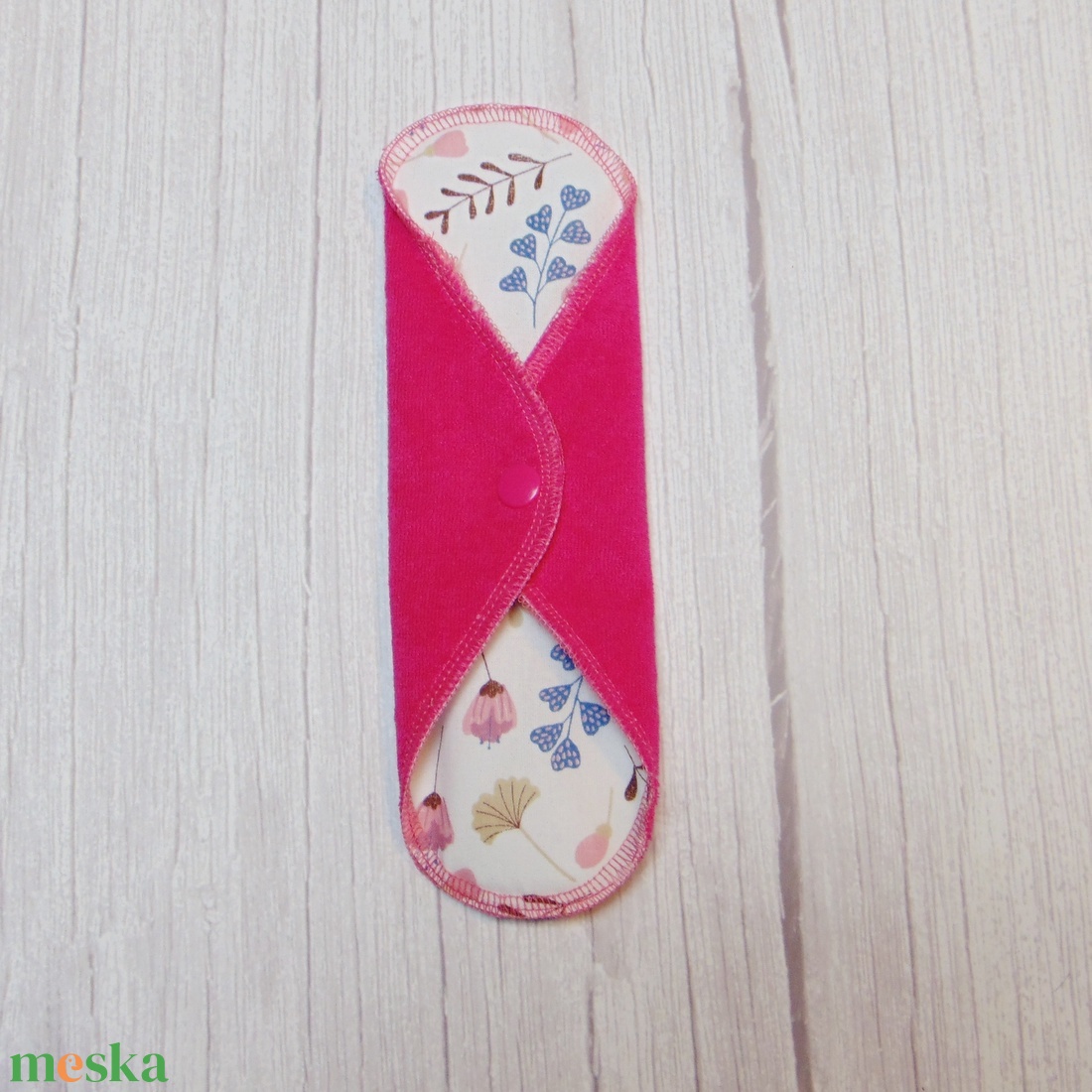23 cm-es mosható betét / Pink frottír - rózsaszín és kék levelek - szépségápolás - intim higiénia - intimbetét - Meska.hu 23 cm-es mosható betét / Pink frottír - rózsaszín és kék levelek - szépségápolás - intim higiénia - intimbetét - Meska.hu
