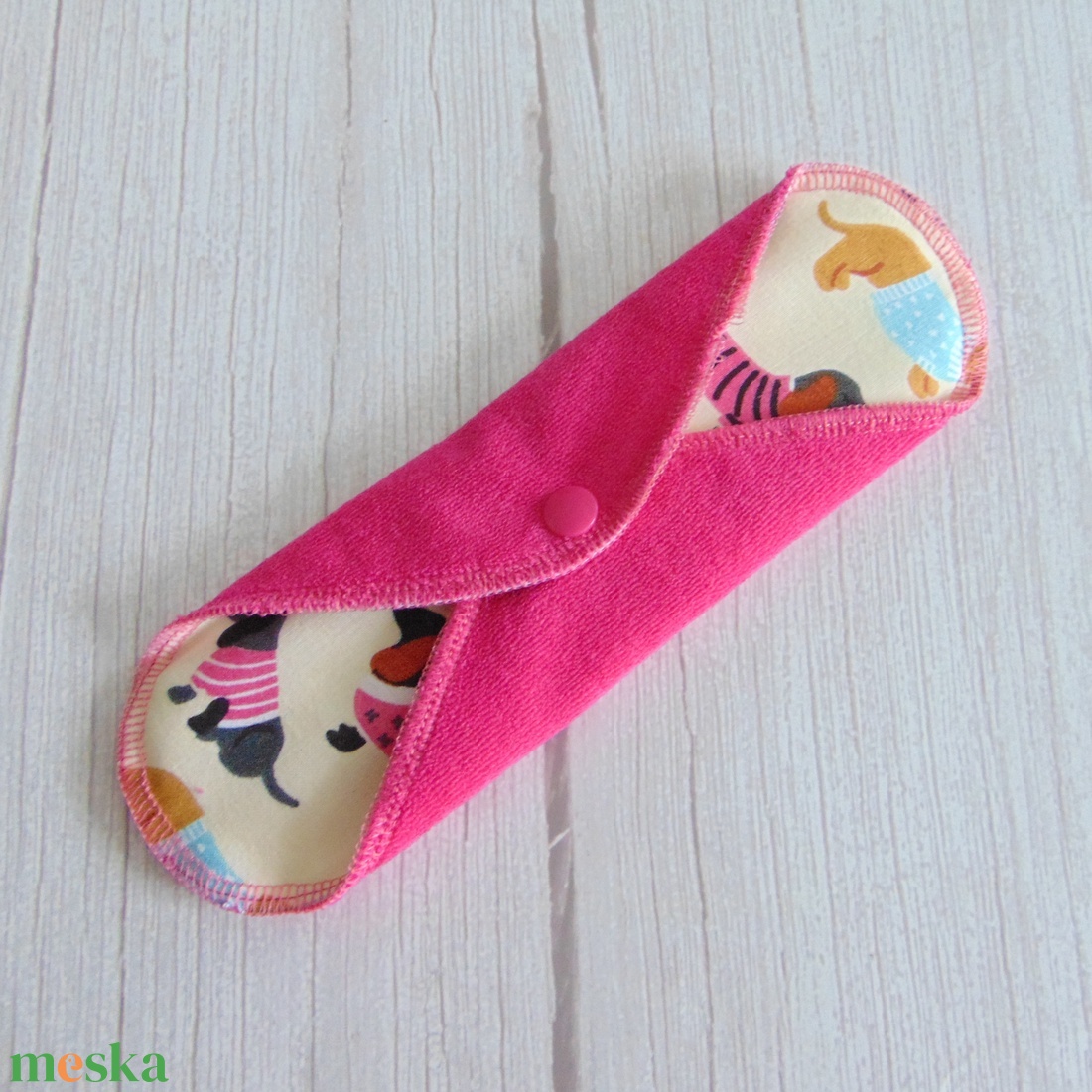 23 cm-es mosható betét / Pink frottír - tacskó mintás - szépségápolás - intim higiénia - intimbetét - Meska.hu 23 cm-es mosható betét / Pink frottír - tacskó mintás - szépségápolás - intim higiénia - intimbetét - Meska.hu