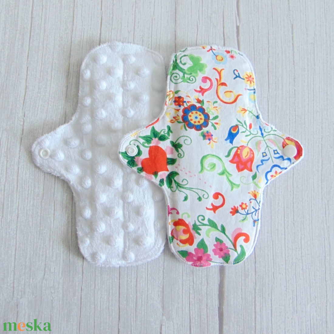 DANA Minky mosható betét 20,5 cm / színes indák és virágok - szépségápolás - intim higiénia - intimbetét - Meska.hu DANA Minky mosható betét 20,5 cm / színes indák és virágok - szépségápolás - intim higiénia - intimbetét - Meska.hu