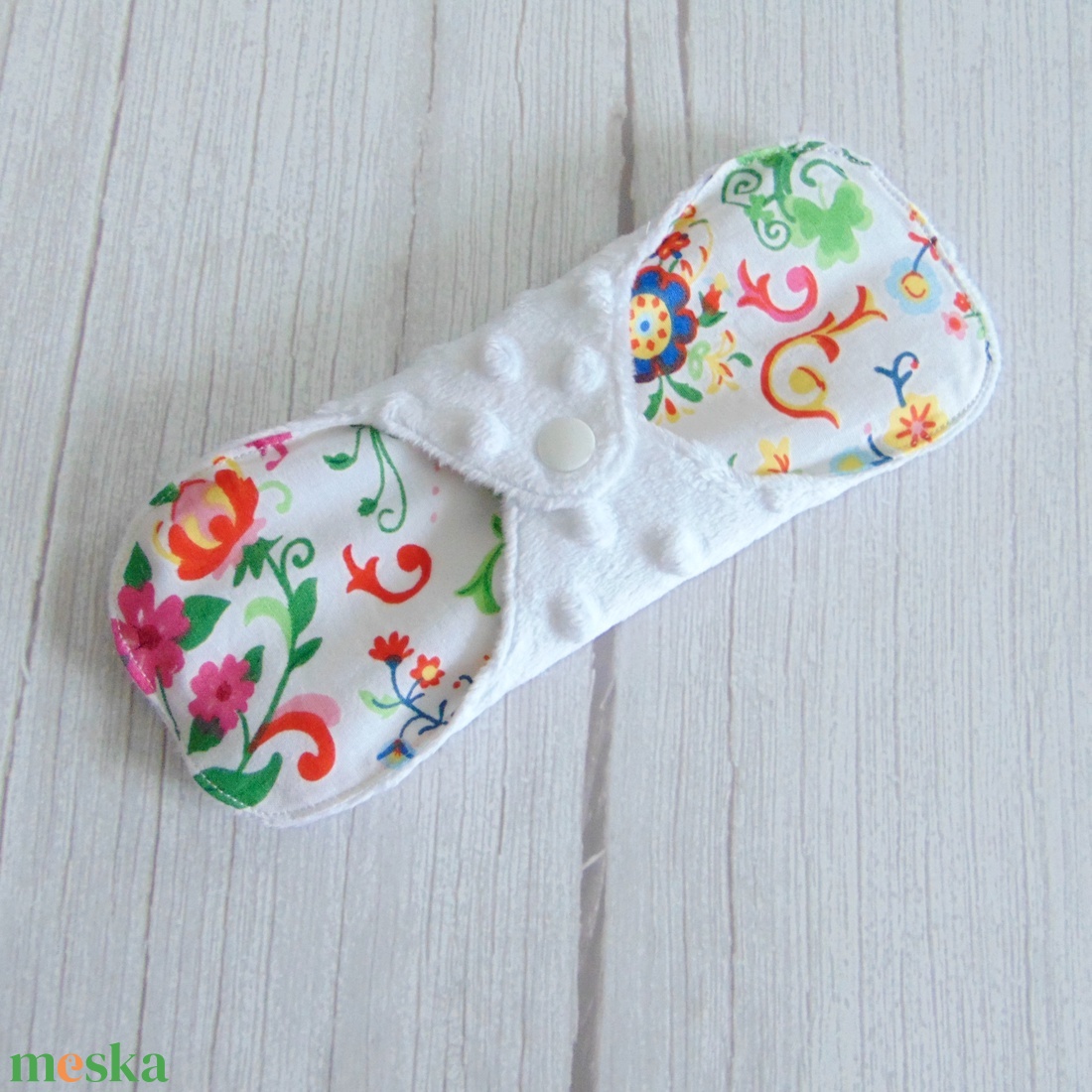 DANA Minky mosható betét 20,5 cm / színes indák és virágok - szépségápolás - intim higiénia - intimbetét - Meska.hu DANA Minky mosható betét 20,5 cm / színes indák és virágok - szépségápolás - intim higiénia - intimbetét - Meska.hu