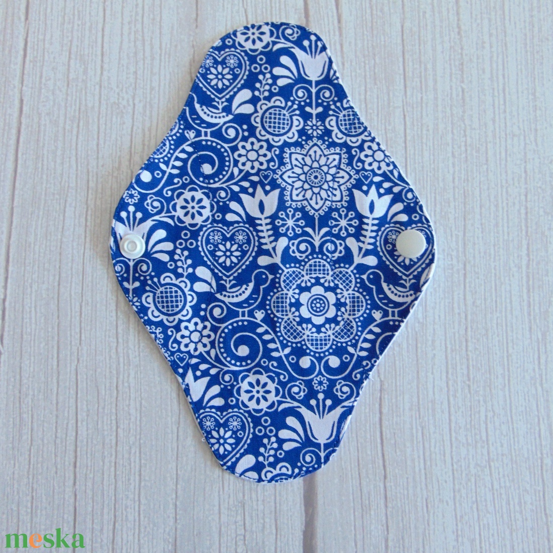 Tisztasági betét : kék - fehér népmesés / mosható textil betét - szépségápolás - intim higiénia - tisztasági betét - Meska.hu