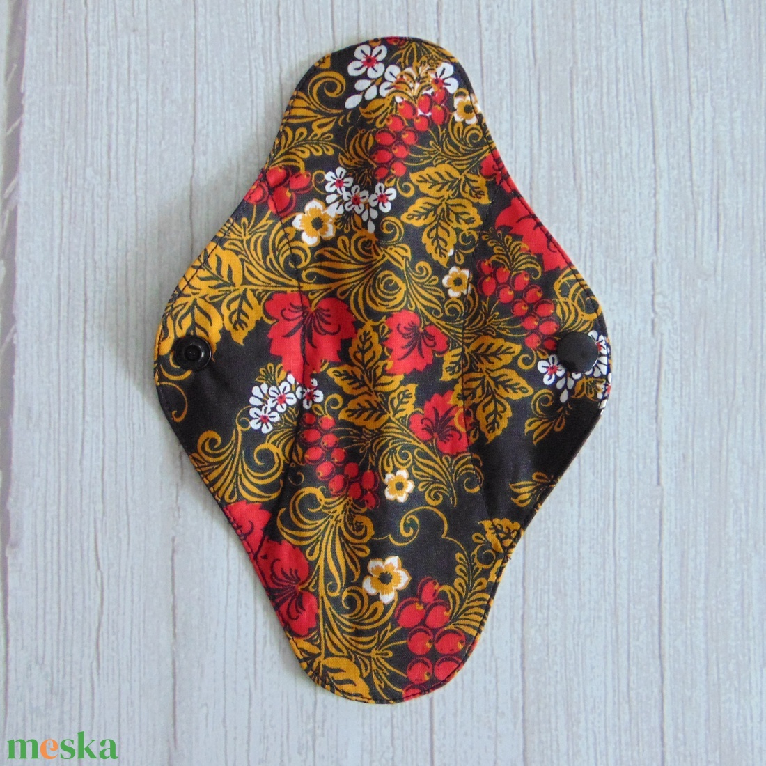Tisztasági betét : fekete - bogyók és virágok / mosható textil betét - szépségápolás - intim higiénia - tisztasági betét - Meska.hu Tisztasági betét : fekete - bogyók és virágok / mosható textil betét - szépségápolás - intim higiénia - tisztasági betét - Meska.hu