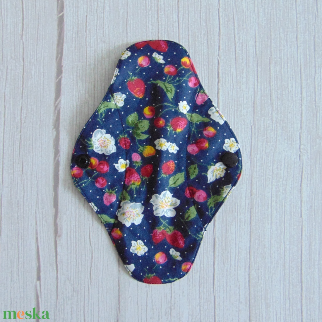 Tisztasági betét : eper és virág / mosható textil betét - szépségápolás - intim higiénia - tisztasági betét - Meska.hu Tisztasági betét : eper és virág / mosható textil betét - szépségápolás - intim higiénia - tisztasági betét - Meska.hu