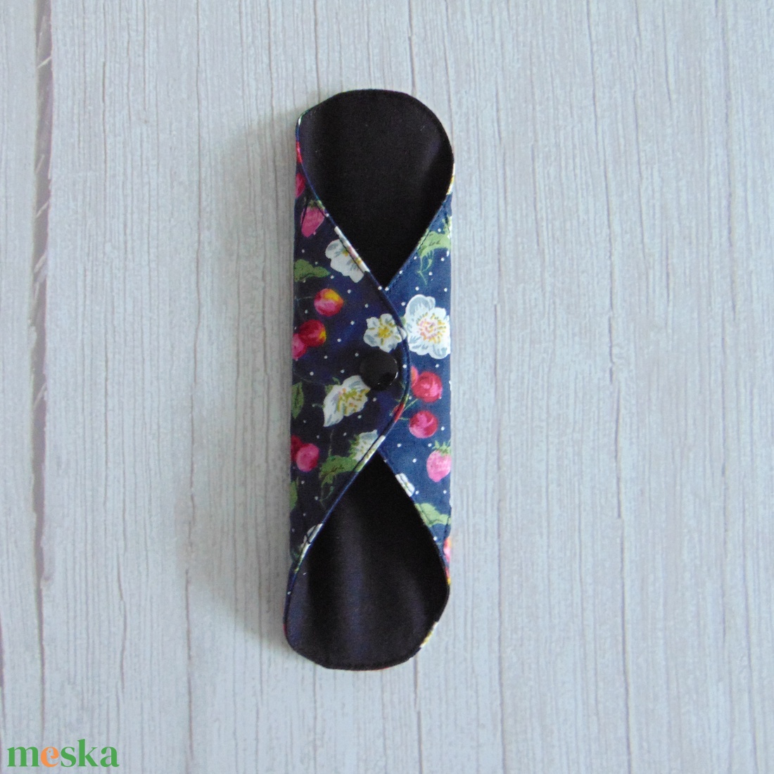 Tisztasági betét : eper és virág / mosható textil betét - szépségápolás - intim higiénia - tisztasági betét - Meska.hu Tisztasági betét : eper és virág / mosható textil betét - szépségápolás - intim higiénia - tisztasági betét - Meska.hu
