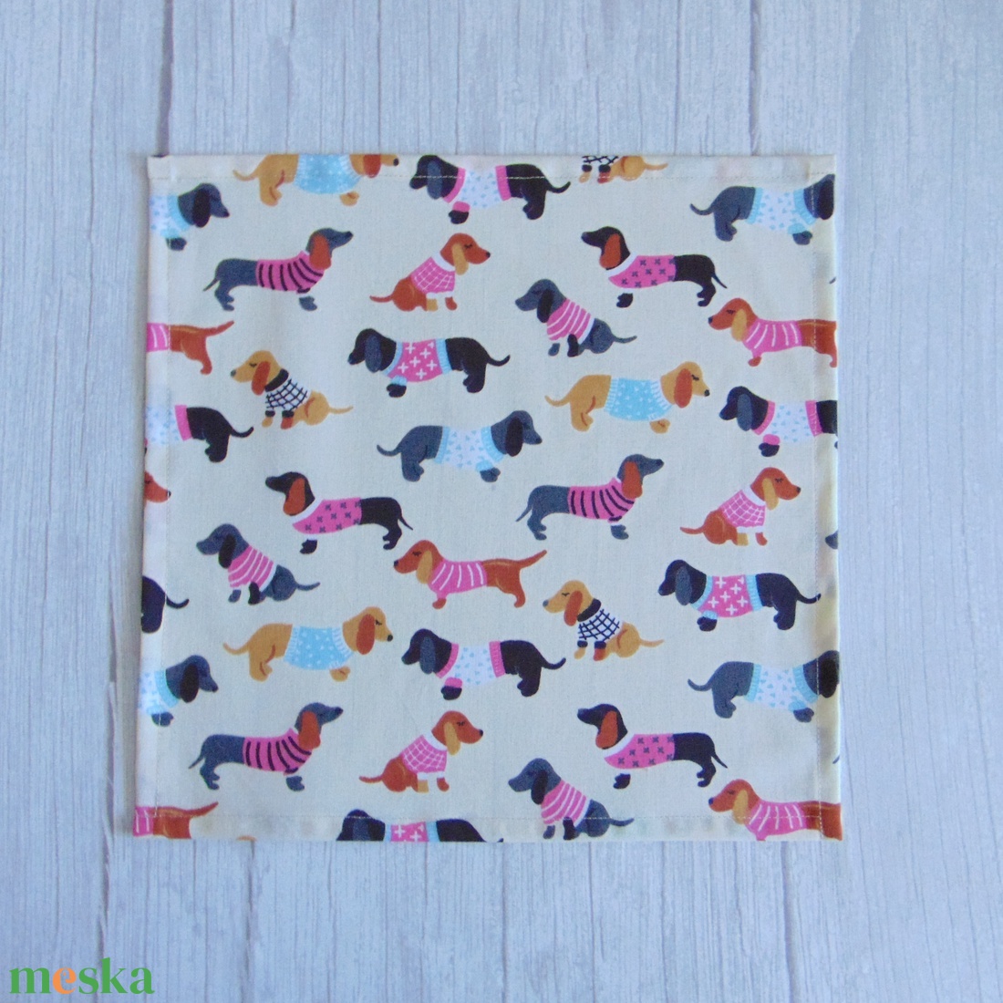 Textil szalvéta / tacskó mintás - krém - táska & tok - uzsonna- & ebéd tartó - szendvics csomagoló - Meska.hu Textil szalvéta / tacskó mintás - krém - táska & tok - uzsonna- & ebéd tartó - szendvics csomagoló - Meska.hu