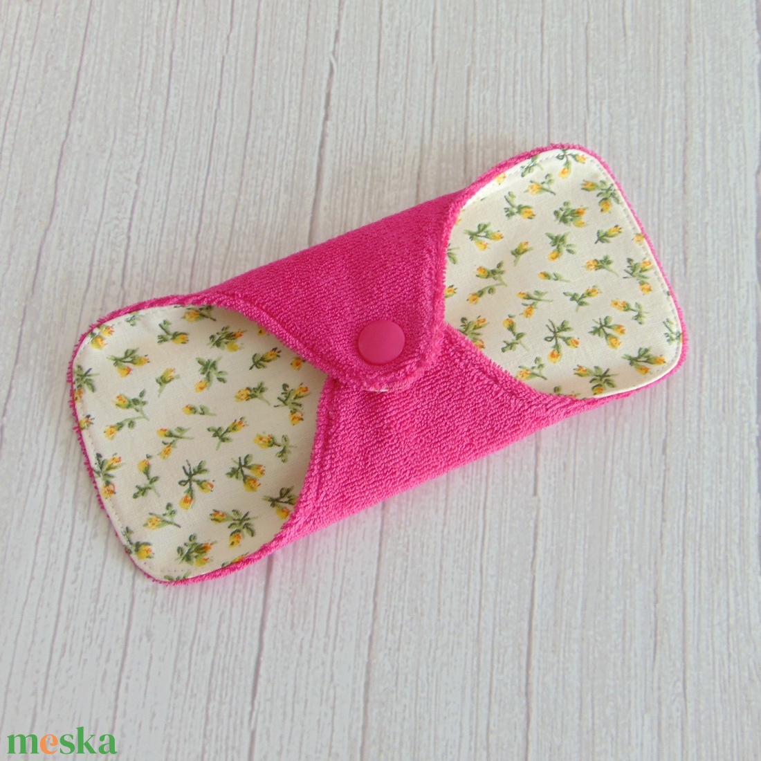 DANA D3 mosható tisztasági betét 16 cm / apró sárga rózsák - szépségápolás - intim higiénia - tisztasági betét - Meska.hu