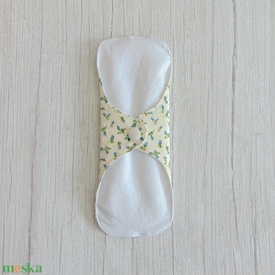 DANA mosható betét 20,5 cm  / apró kék rózsák - szépségápolás - intim higiénia - intimbetét - Meska.hu