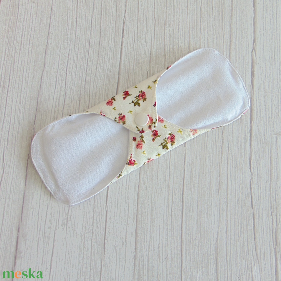 DANA mosható betét 20,5 cm  / apró rózsák - szépségápolás - intim higiénia - intimbetét - Meska.hu