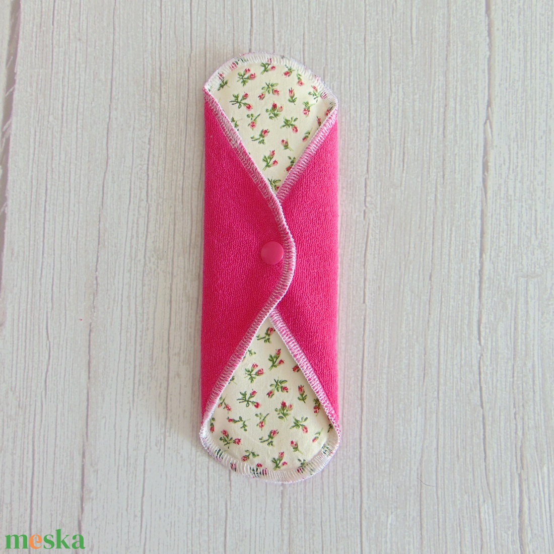 LARA mosható betét 23 cm / Pink frottír : apró rózsaszín rózsák - szépségápolás - intim higiénia - intimbetét - Meska.hu
