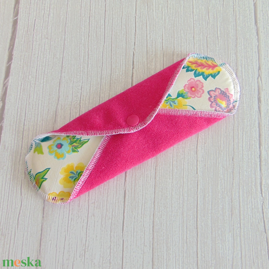 LARA mosható betét 23 cm / Pink frottír : ekrü - színes virágok - szépségápolás - intim higiénia - intimbetét - Meska.hu LARA mosható betét 23 cm / Pink frottír : ekrü - színes virágok - szépségápolás - intim higiénia - intimbetét - Meska.hu