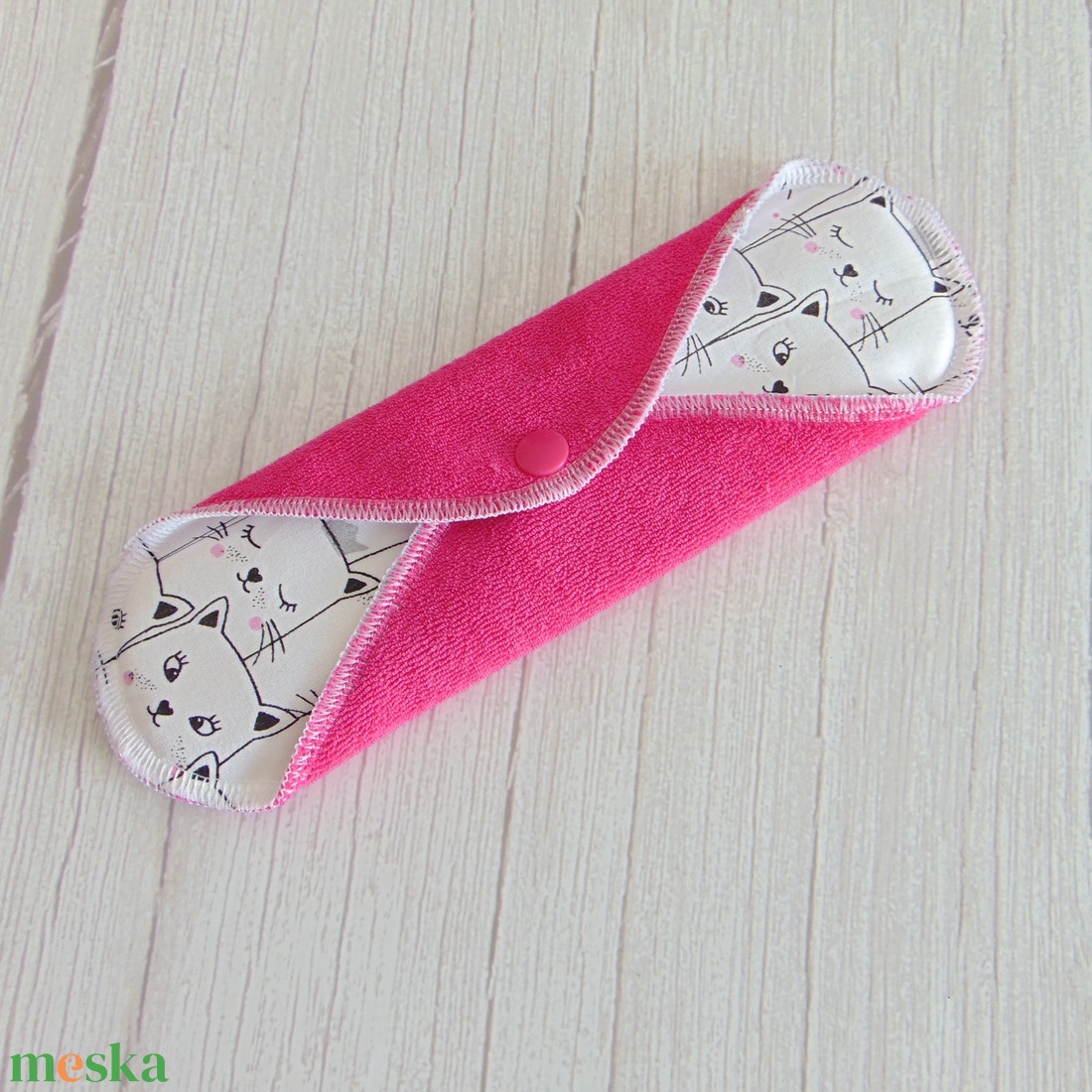 LARA mosható betét 23 cm / Pink frottír : rajzolt cicák - szépségápolás - intim higiénia - intimbetét - Meska.hu