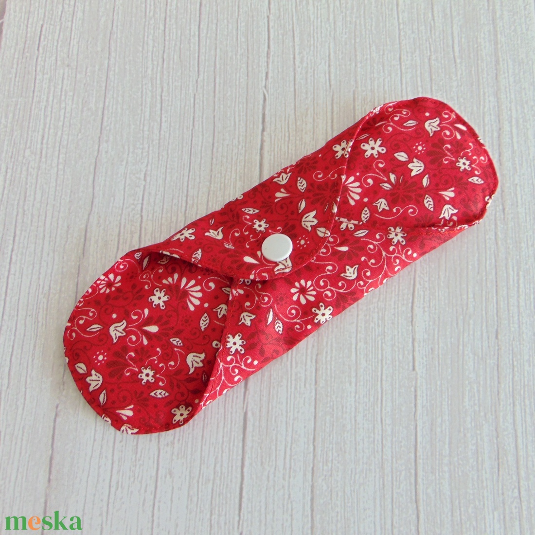 20 cm-es mosható betét / piros - krém apró virágok - szépségápolás - intim higiénia - intimbetét - Meska.hu 20 cm-es mosható betét / piros - krém apró virágok - szépségápolás - intim higiénia - intimbetét - Meska.hu