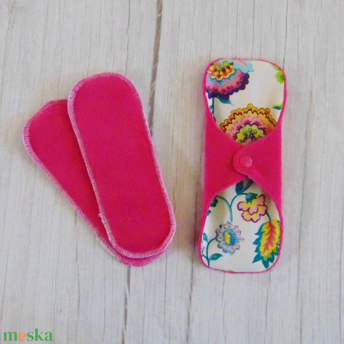 DANA D3 PLUS mosható betét 20,5 cm / ekrü - színes virágok - szépségápolás - intim higiénia - intimbetét - Meska.hu