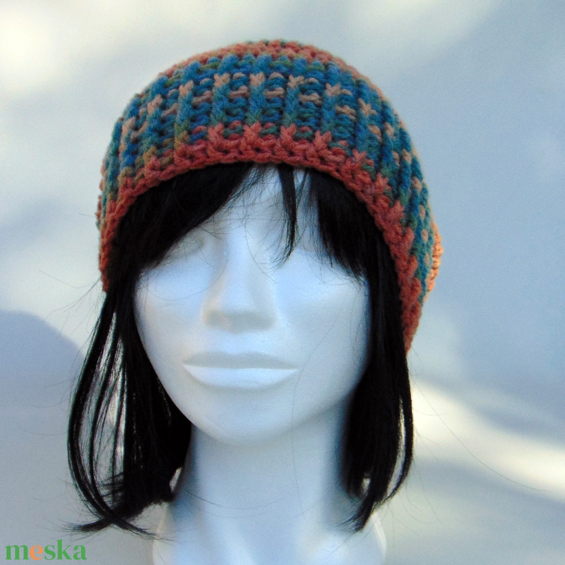 Farmerkék-terrakotta-bézs színű slouchy fazonú női sapka /  horgolt sapka  - ruha & divat - sál, sapka, kendő - sapka - Meska.hu