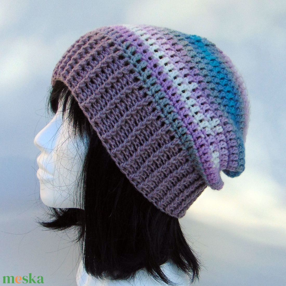 Lila-kék-szürke színű slouchy fazonú női sapka /  horgolt sapka  - ruha & divat - sál, sapka, kendő - sapka - Meska.hu