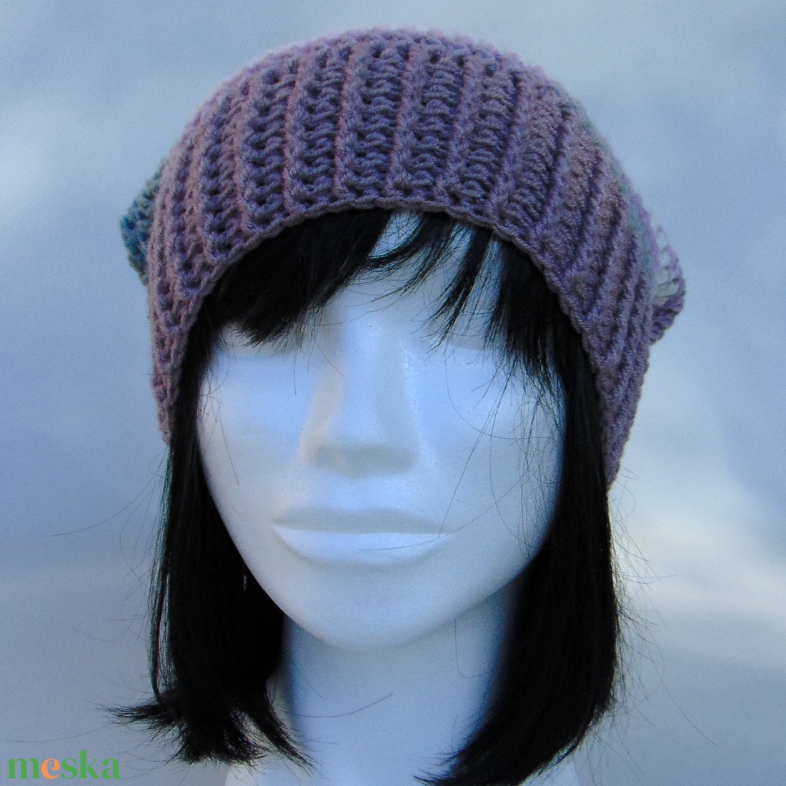 Lila-kék-szürke színű slouchy fazonú női sapka /  horgolt sapka  - ruha & divat - sál, sapka, kendő - sapka - Meska.hu