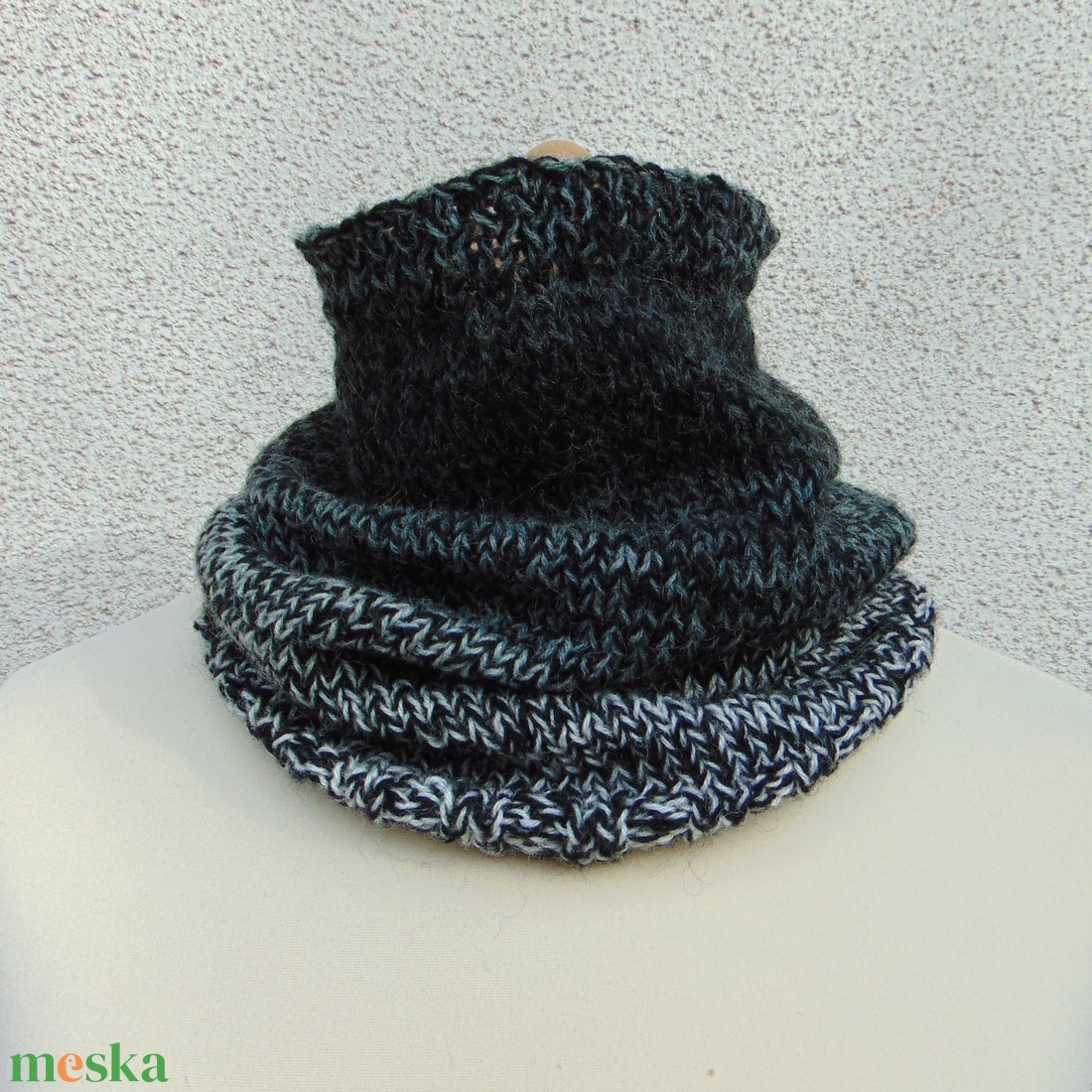 Szürke- fekete csősál / Meleg, puha kötött nyakmelegítő - ruha & divat - sál, sapka, kendő - sál - Meska.hu