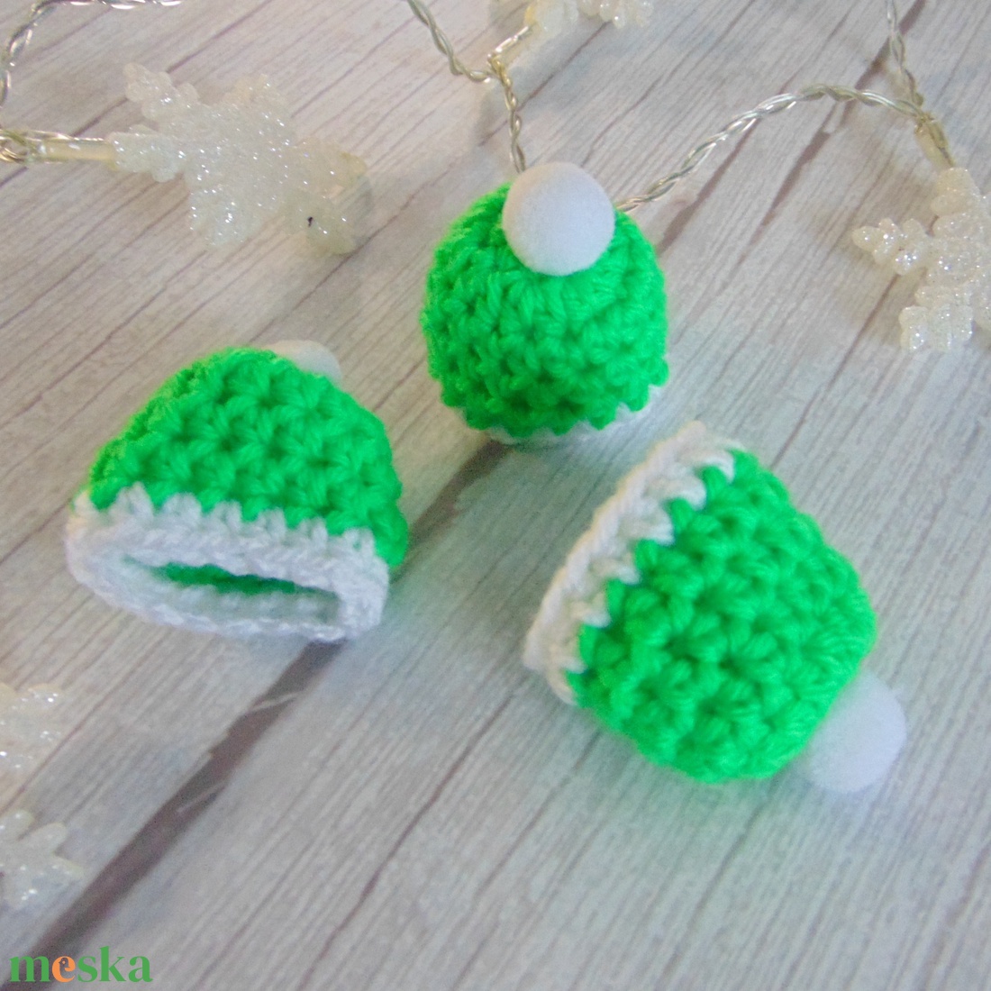 Karácsonyfadísz - horgolt sapka 3db/cs / világos zöld - karácsony - karácsonyi lakásdekoráció - karácsonyfadíszek - Meska.hu