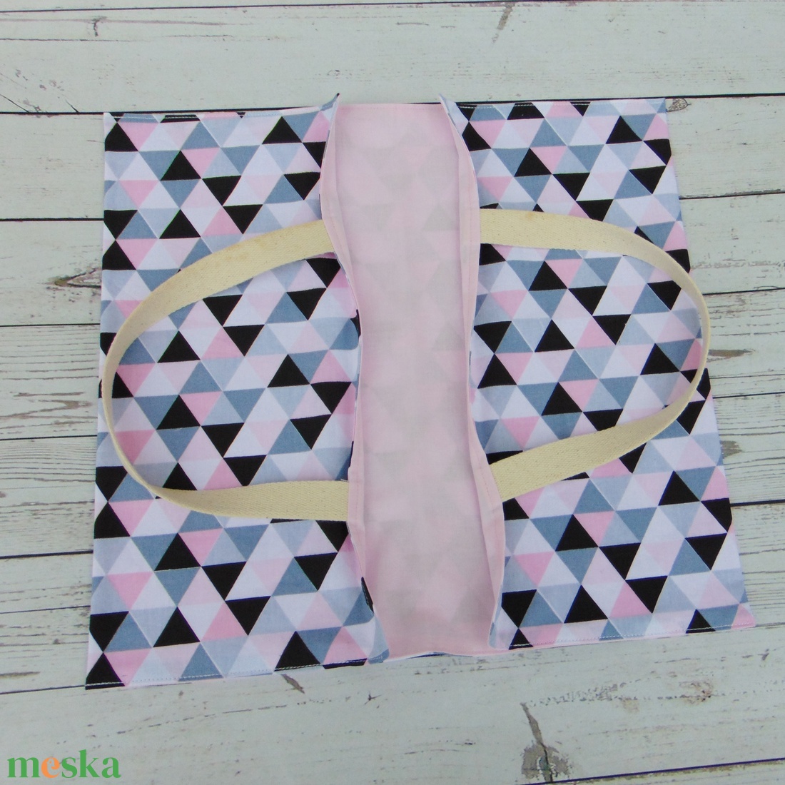 Ételhordó táska / szürke - rózsaszín háromszögek - táska & tok - uzsonna- & ebéd tartó - ebéd tasak, doboz - Meska.hu