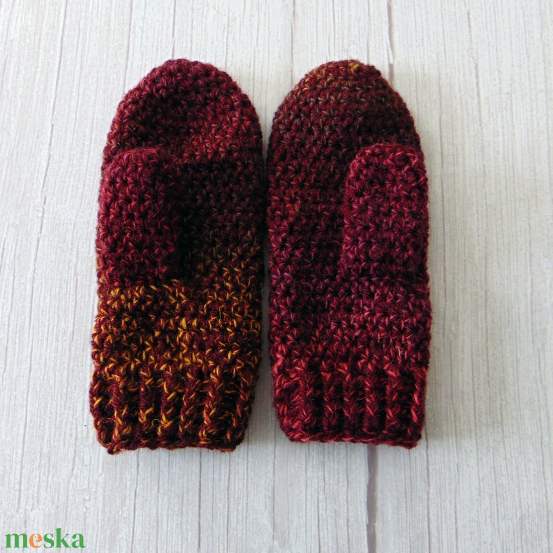 Bordó színátmenetes / horgolt egyujjas kesztyű. S-M méretű. / Színátmenetes, vastag, meleg és puha egyujjas kesztyű - ruha & divat - sál, sapka, kendő - kesztyű - Meska.hu