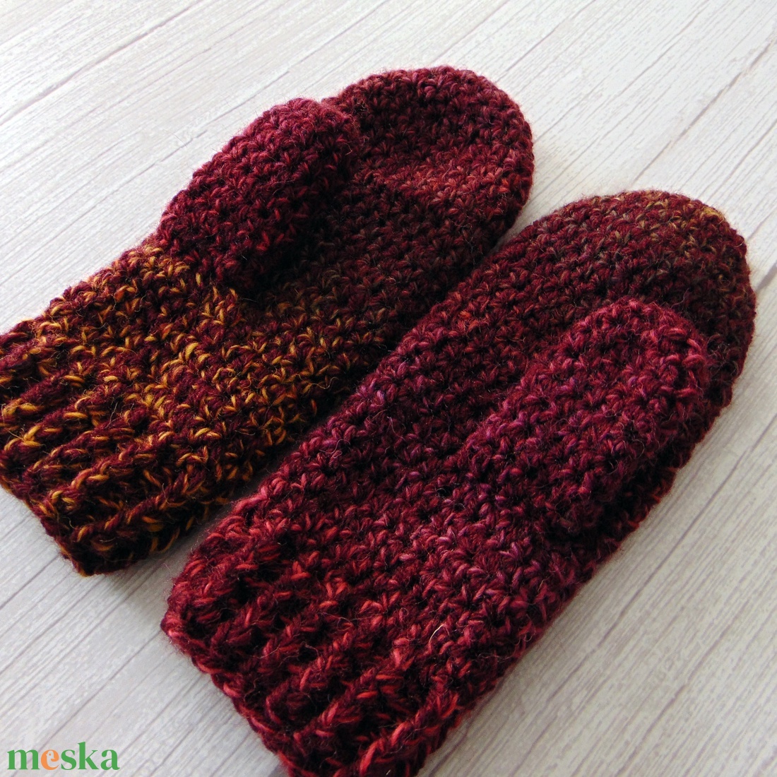 Bordó színátmenetes / horgolt egyujjas kesztyű. S-M méretű. / Színátmenetes, vastag, meleg és puha egyujjas kesztyű - ruha & divat - sál, sapka, kendő - kesztyű - Meska.hu
