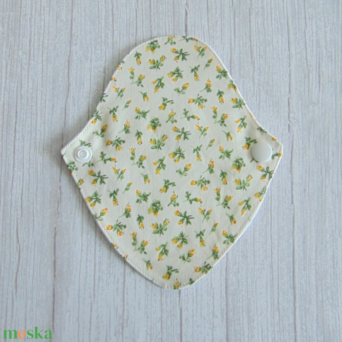 Mosható tanga tisztasági betét / apró sárga rózsák - szépségápolás - intim higiénia - tisztasági betét - Meska.hu