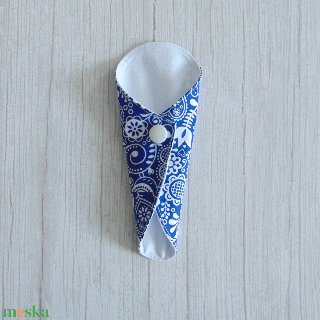 Mosható tanga tisztasági betét / kék - fehér népmesés - szépségápolás - intim higiénia - tisztasági betét - Meska.hu