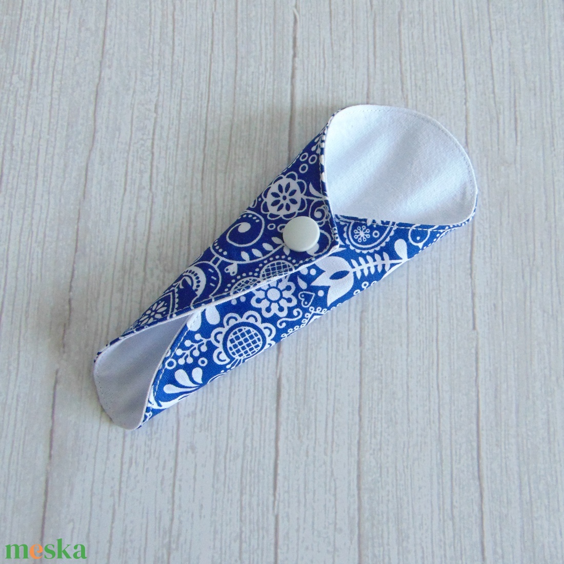 Mosható tanga tisztasági betét / kék - fehér népmesés - szépségápolás - intim higiénia - tisztasági betét - Meska.hu