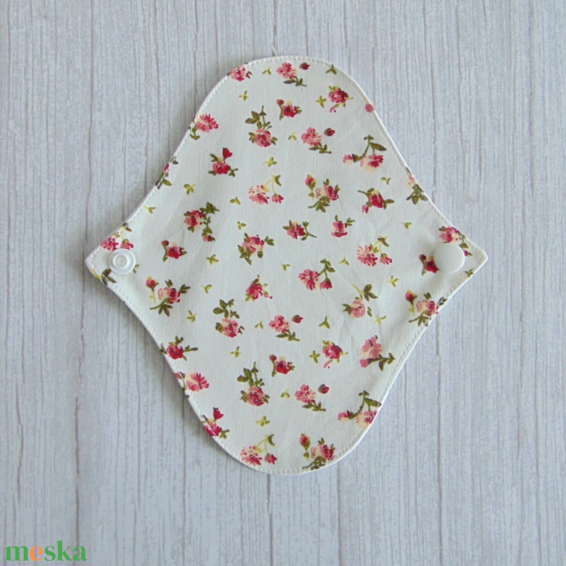 Sarah mosható tisztasági betét 17 cm / apró rózsák - szépségápolás - intim higiénia - tisztasági betét - Meska.hu