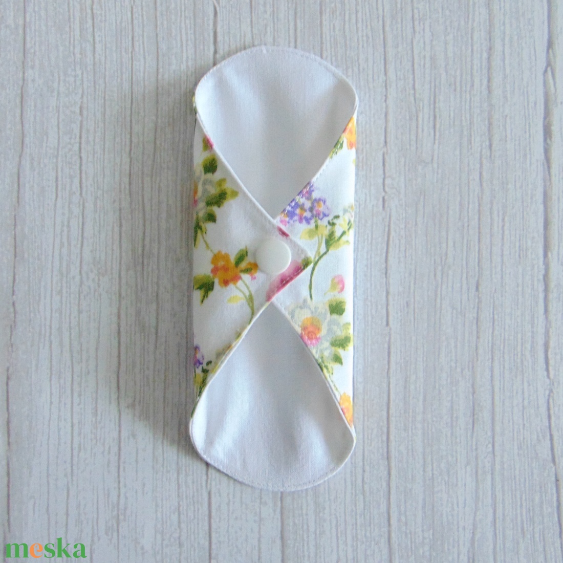 Sarah mosható tisztasági betét 17 cm / vidám kerti virágok - szépségápolás - intim higiénia - tisztasági betét - Meska.hu