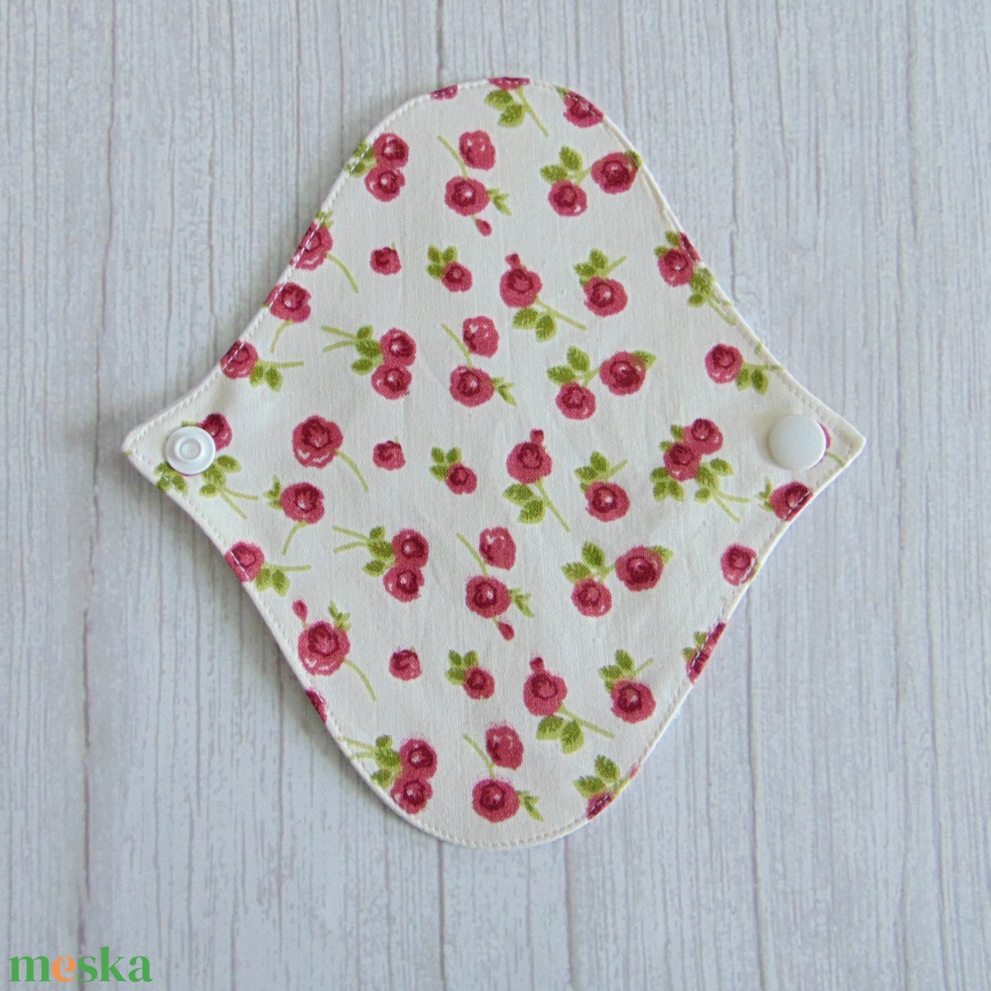 Sarah mosható tisztasági betét 17 cm / ekrü - rózsák - szépségápolás - intim higiénia - tisztasági betét - Meska.hu