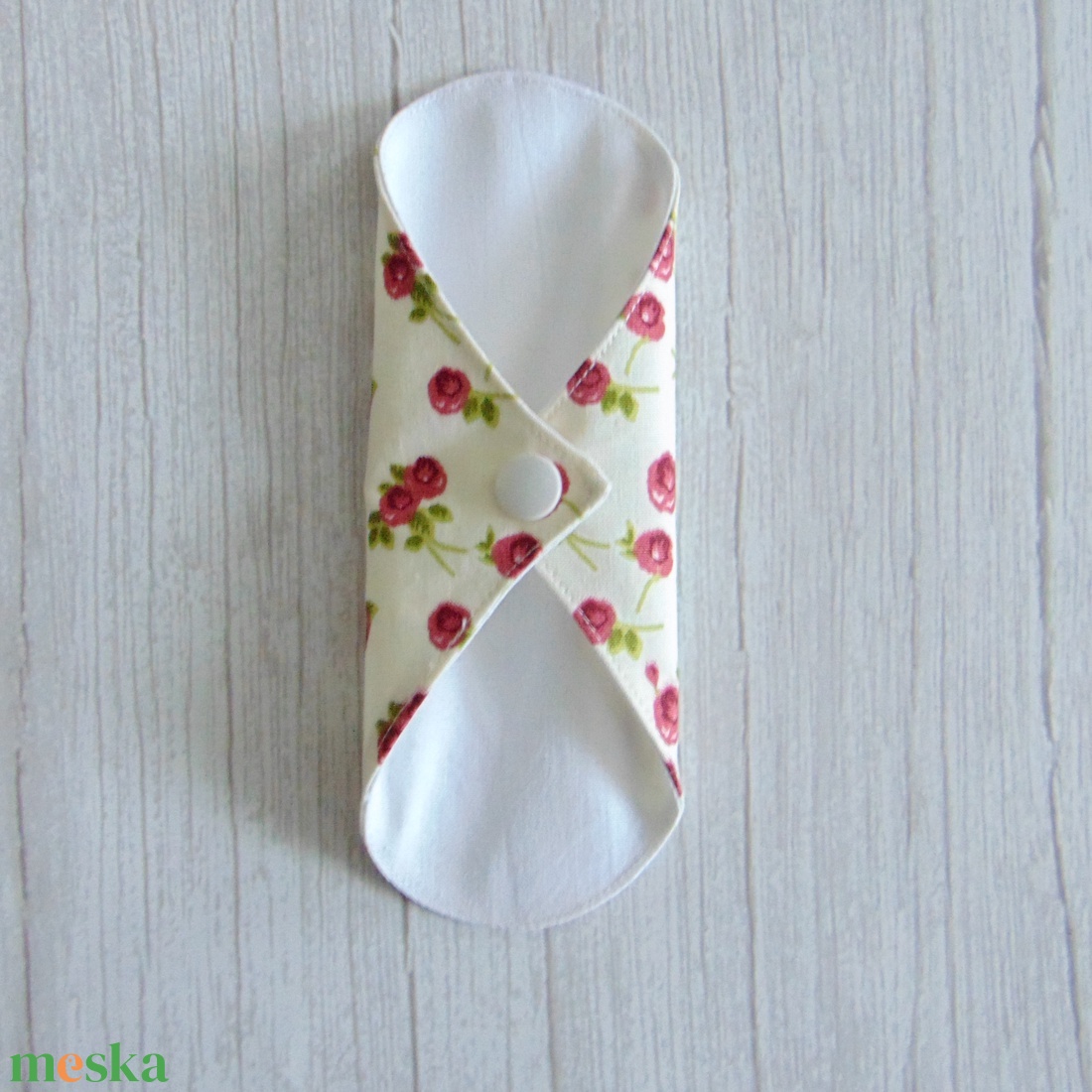 Sarah mosható tisztasági betét 17 cm / ekrü - rózsák - szépségápolás - intim higiénia - tisztasági betét - Meska.hu