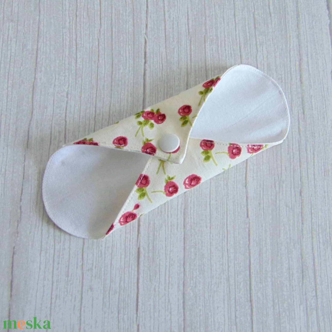 Sarah mosható tisztasági betét 17 cm / ekrü - rózsák - szépségápolás - intim higiénia - tisztasági betét - Meska.hu