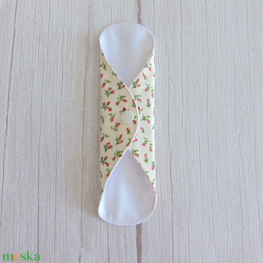 Lara tisztasági betét 19,5 cm / apró rózsaszín rózsák / mosható textil betét, mosható tisztasági betét, mosibetét - szépségápolás - intim higiénia - tisztasági betét - Meska.hu