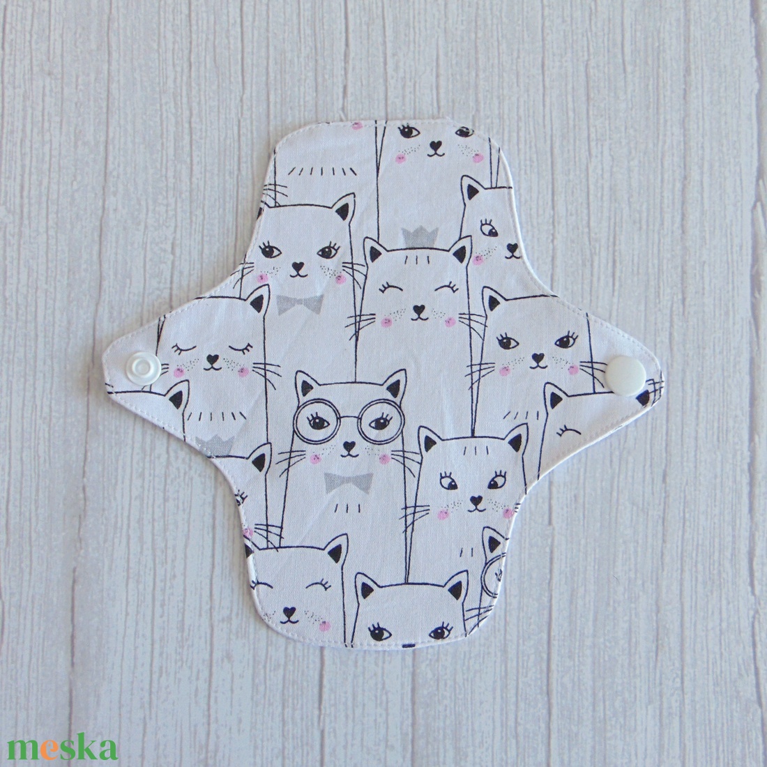 Dana mosható tisztasági betét 16 cm / rajzolt cicák - szépségápolás - intim higiénia - tisztasági betét - Meska.hu