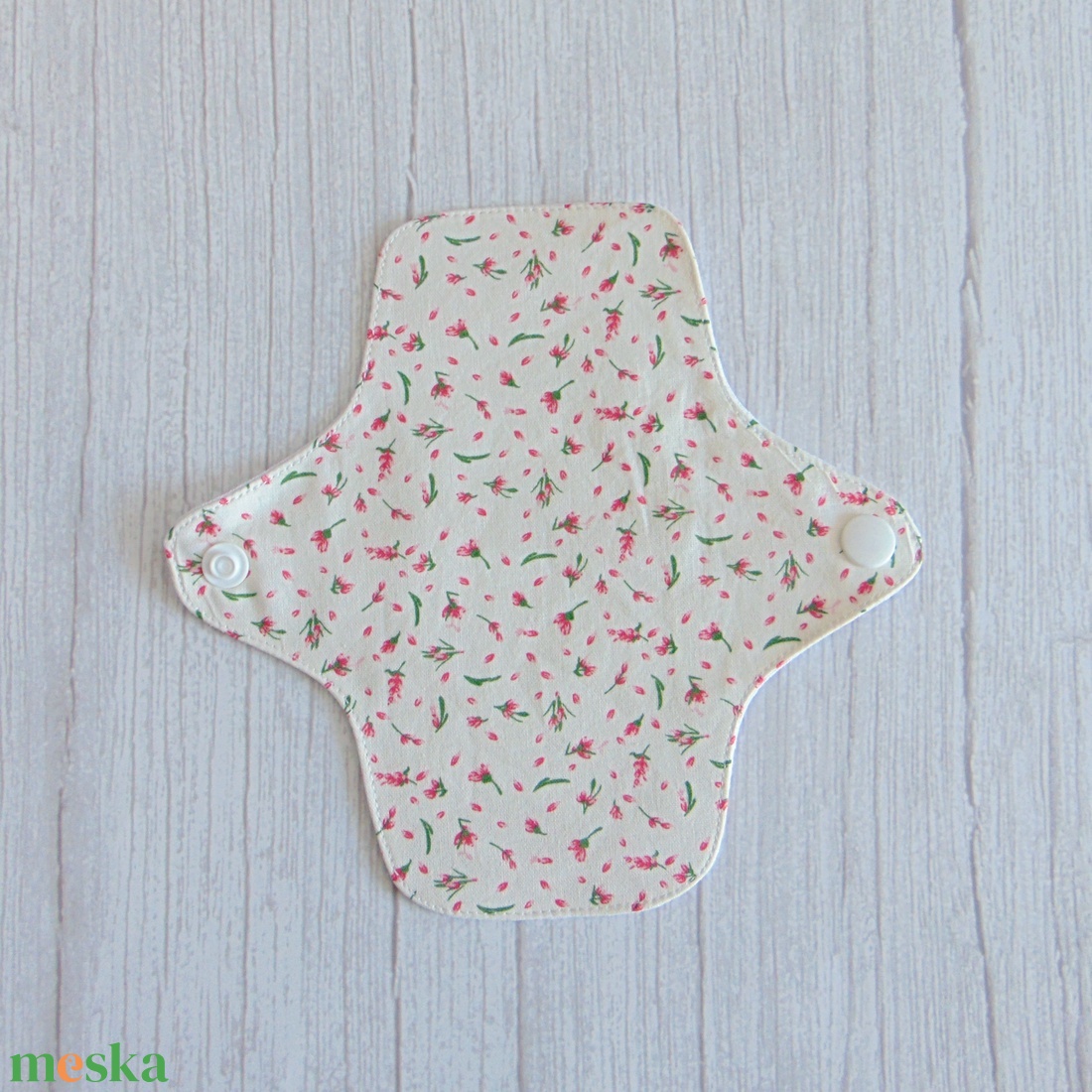 Dana mosható tisztasági betét 16 cm / apró rózsaszín virágok - szépségápolás - intim higiénia - tisztasági betét - Meska.hu