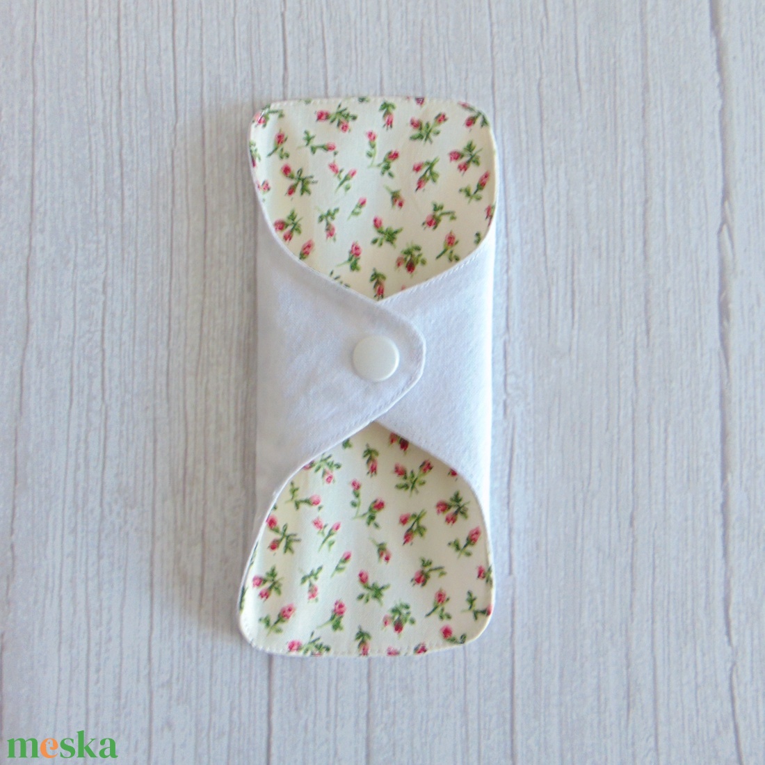 Dana mosható tisztasági betét 16 cm / apró rózsaszín rózsák - szépségápolás - intim higiénia - tisztasági betét - Meska.hu