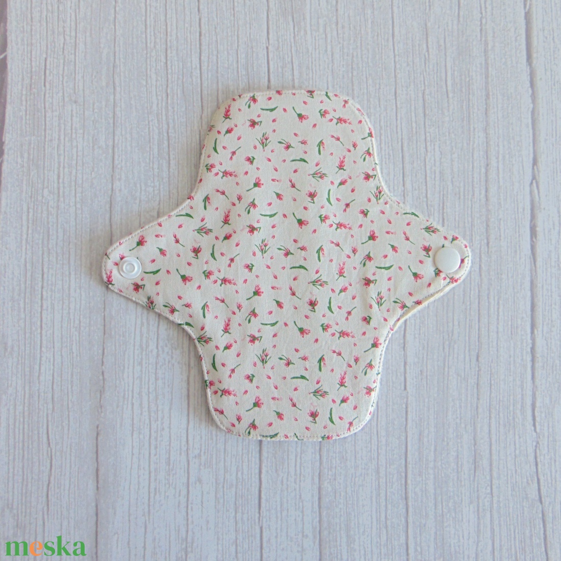 Dana mosható tisztasági betét 16 cm - polár / apró rózsaszín virágok - szépségápolás - intim higiénia - tisztasági betét - Meska.hu