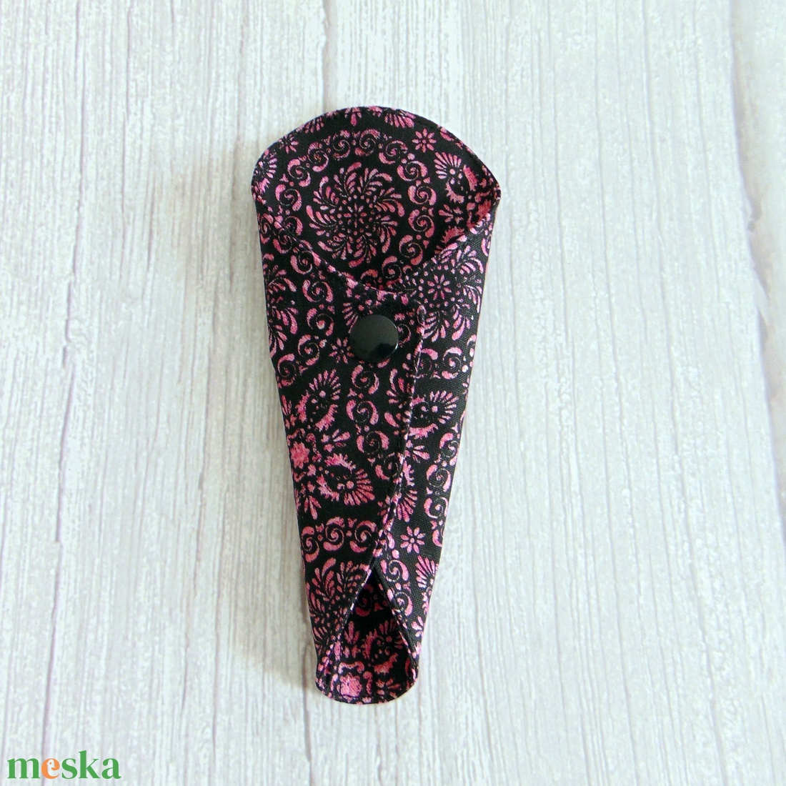 Mosható tanga tisztasági betét / fekete - rózsaszín mintás - szépségápolás - intim higiénia - tisztasági betét - Meska.hu